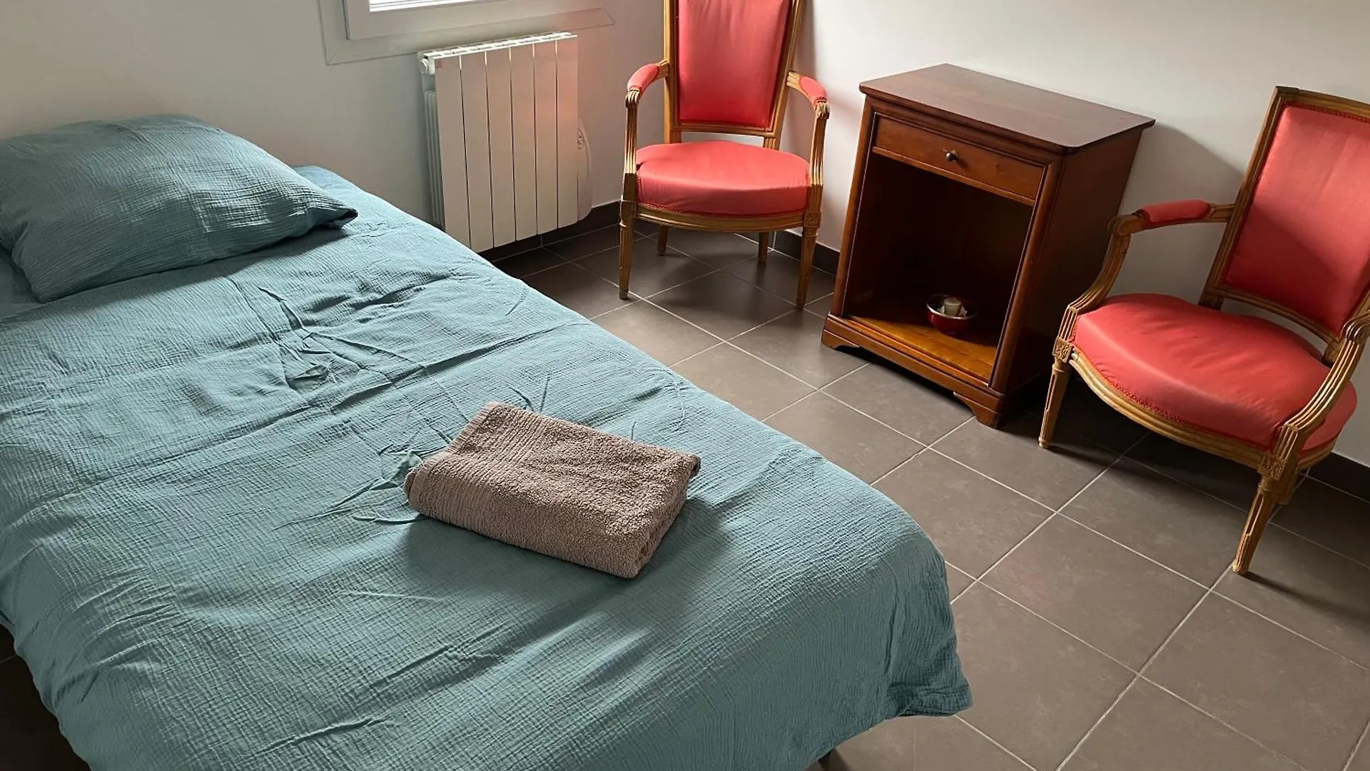 Proche Lyon, Craponne Centre Bel Apt T3 Terrasse Apartamento
